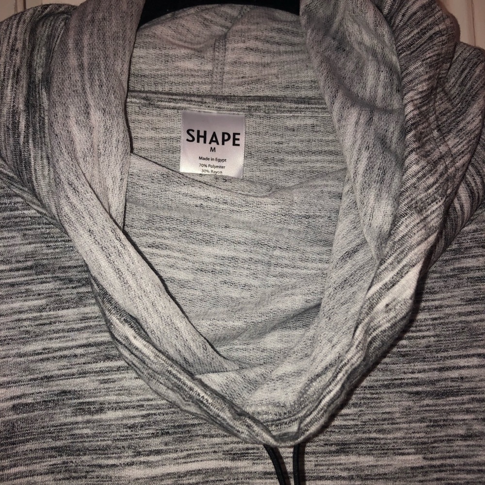 Gray Athletic Top - image 3